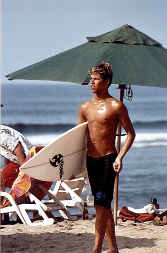 adan hernandez, sayulita mexico surfing champion